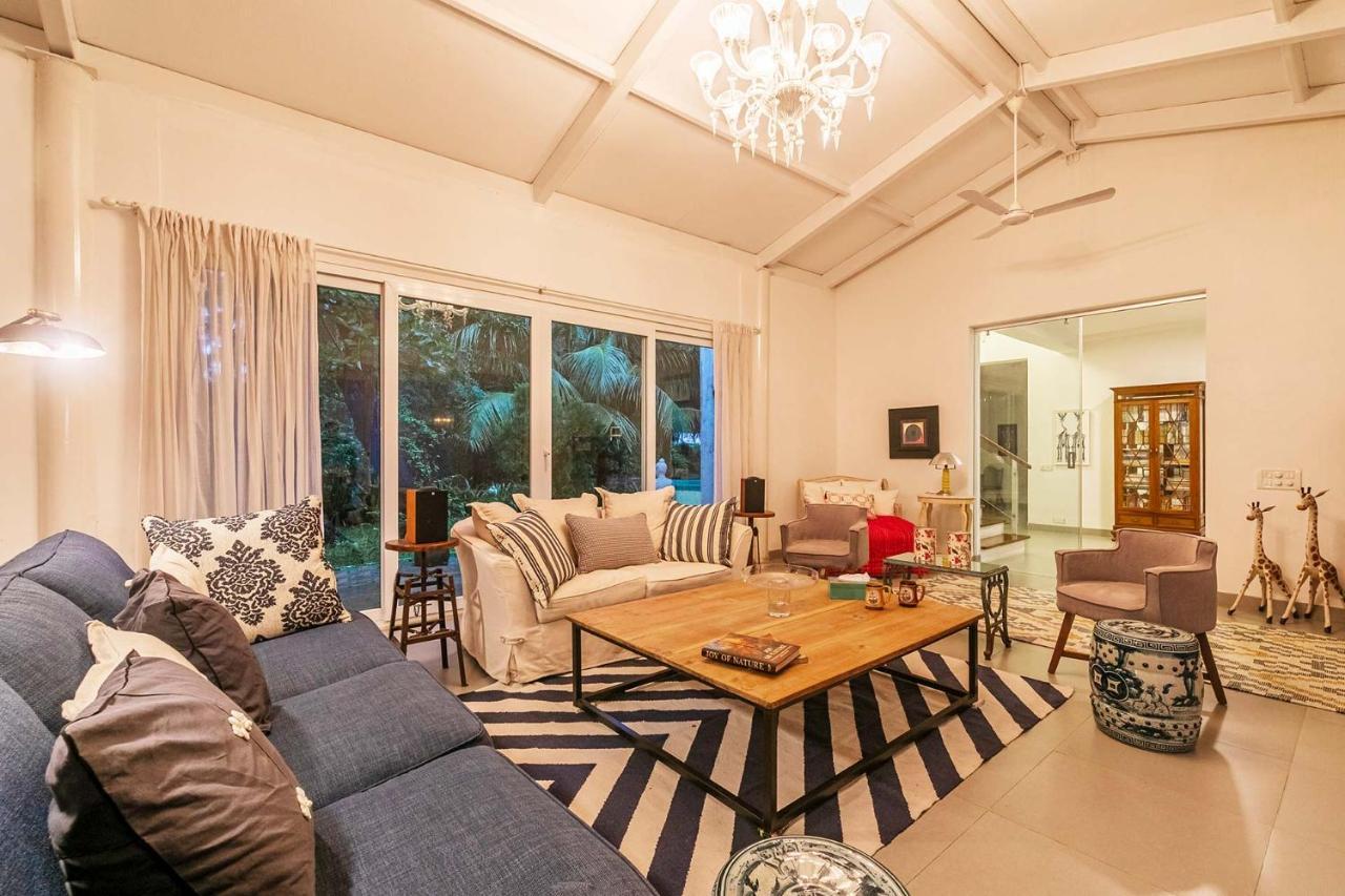 Hamptons Charm By Stayvista Luxury 5Br With Pool, Lawn & Table Tennis 알리바그 외부 사진