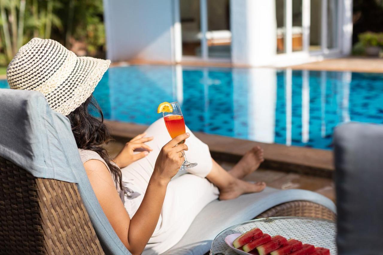 Hamptons Charm By Stayvista Luxury 5Br With Pool, Lawn & Table Tennis 알리바그 외부 사진