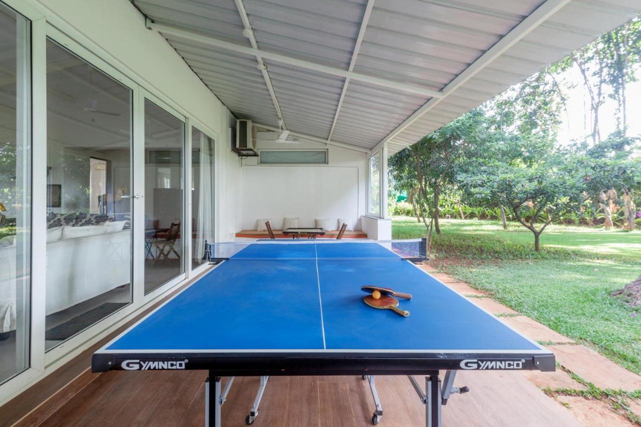 Hamptons Charm By Stayvista Luxury 5Br With Pool, Lawn & Table Tennis 알리바그 외부 사진